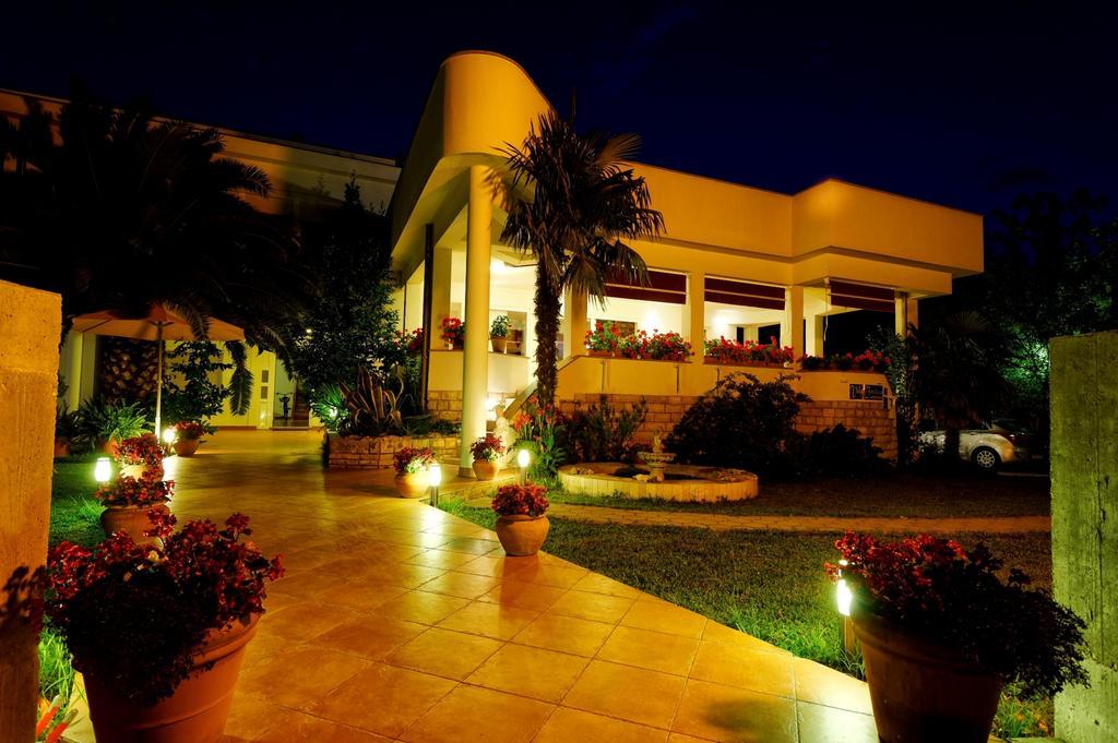 Villa Fontana ซูโกชัน ภายนอก รูปภาพ