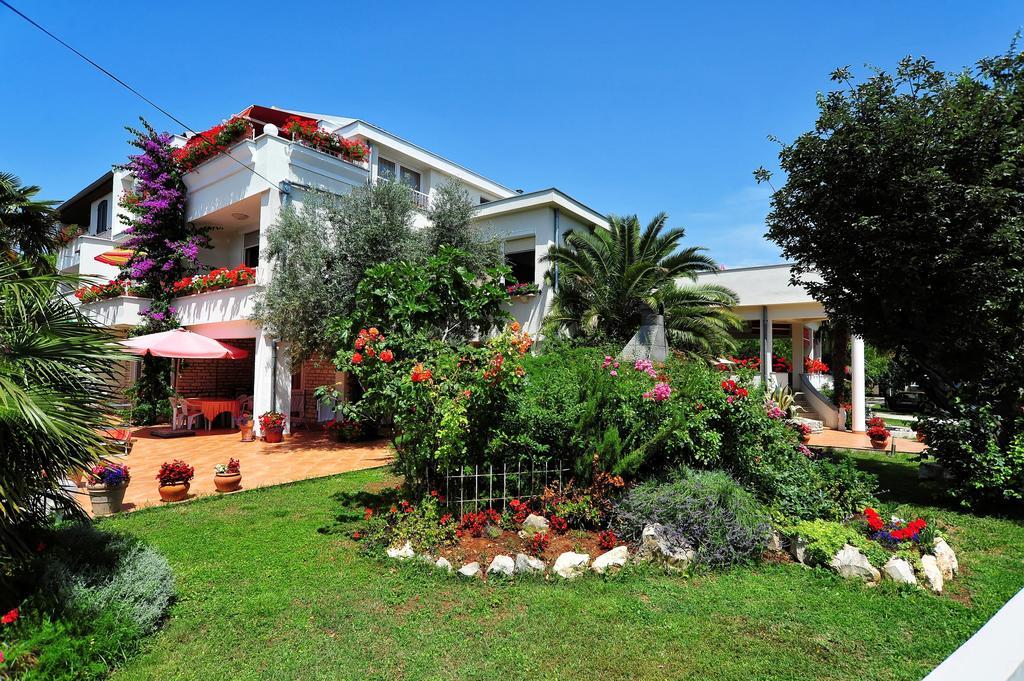 Villa Fontana ซูโกชัน ภายนอก รูปภาพ