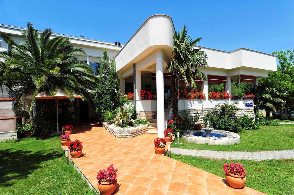 Villa Fontana ซูโกชัน ภายนอก รูปภาพ