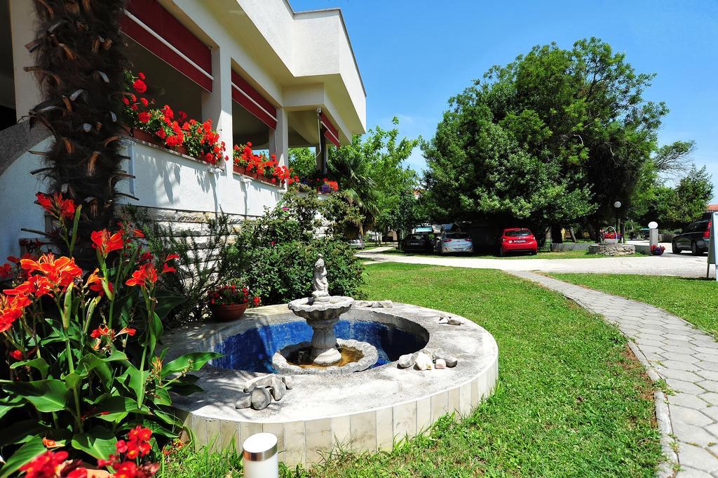 Villa Fontana ซูโกชัน ภายนอก รูปภาพ